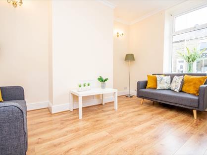 3 Bed Terraced House, Whalley Road, BB5