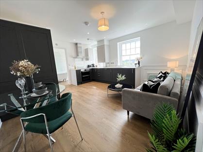 2 Bed Flat, The Esplanade, NR26