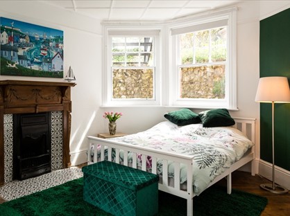 3 Bed Flat, South Cliff Avenue, BN20