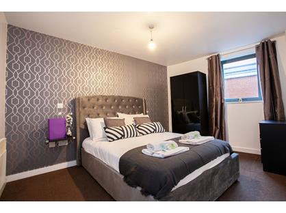 2 Bed Flat, Withy Grove, M4