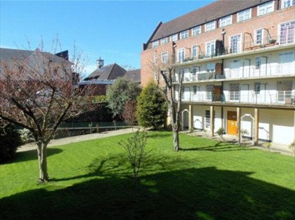 Studio Flat, Norbury House, WR9