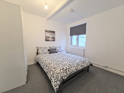 6 bed room for rent in Room in a Shared House, High Street, GL50