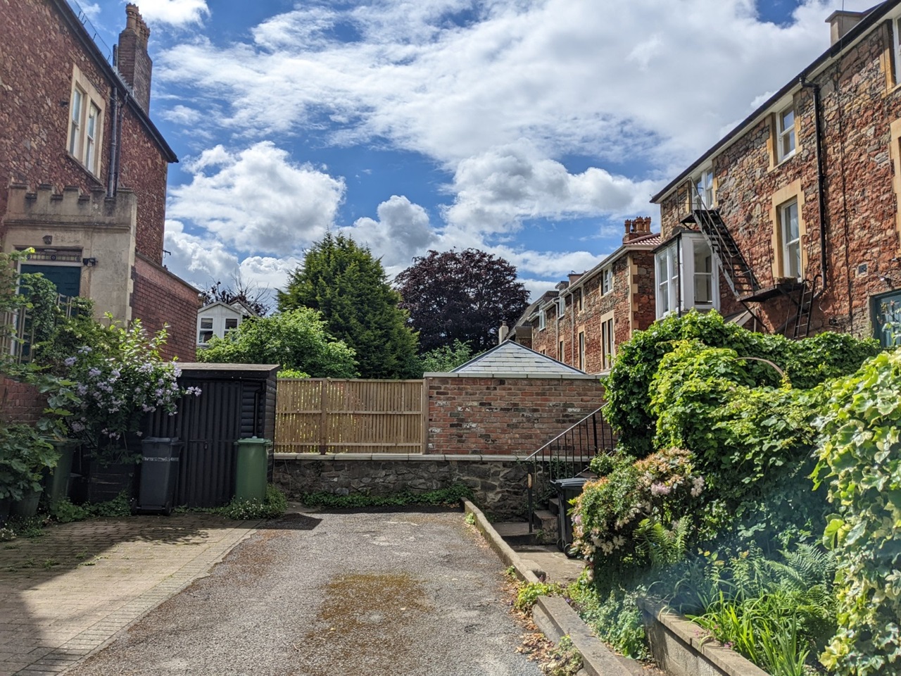 2 Bed Flat, St. Johns Road, BS8 photo 4