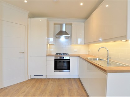 1 Bed Flat, High Road, N2