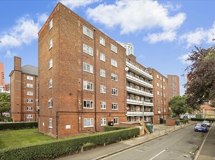 4 Bed Flat, Peter House, SW8