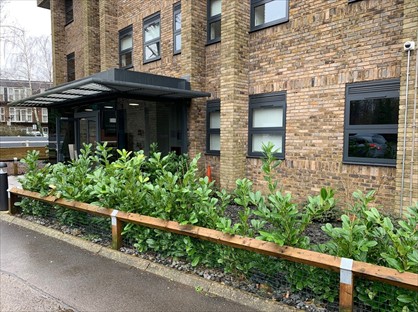 Studio Flat, Dolphin Bridge House, UB8