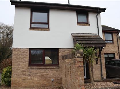 2 Bed End Terrace, Kings Meadow Mews, LS22