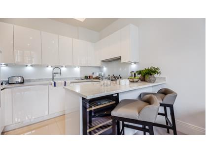 1 Bed Flat, Rainville Road, W6