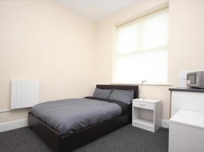 Room in a Shared House, Redgrave Street, OL4
