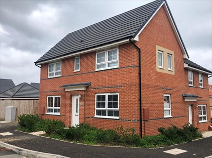 3 Bed Semi-Detached House, Magnolia Drive, NE5