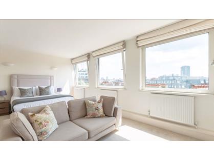 Studio Flat, Luke House, SW1P