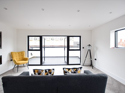 1 Bed Flat, The Bank Apartments, CW5