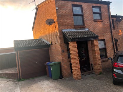 Room in a Shared House, St. Clements Court, RM19