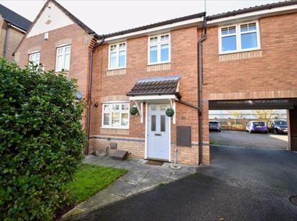 3 Bed Terraced House, Hampton Court Way, WA8