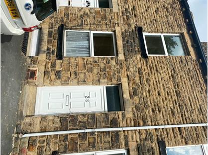 2 Bed Terraced House, Kensington Street, BD21