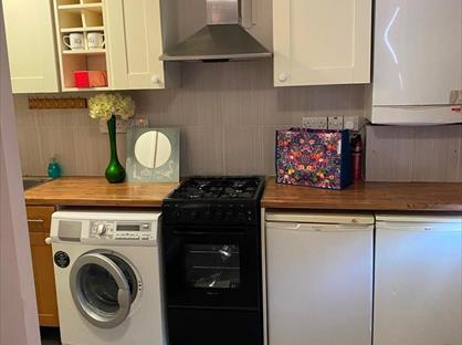 Studio Flat, Stanmore Hill, HA7