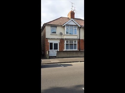 3 Bed Semi-Detached House, Beckhampton Street, SN1