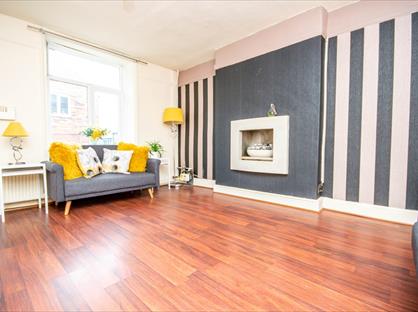 2 Bed Terraced House, Holmes Lane, OL13