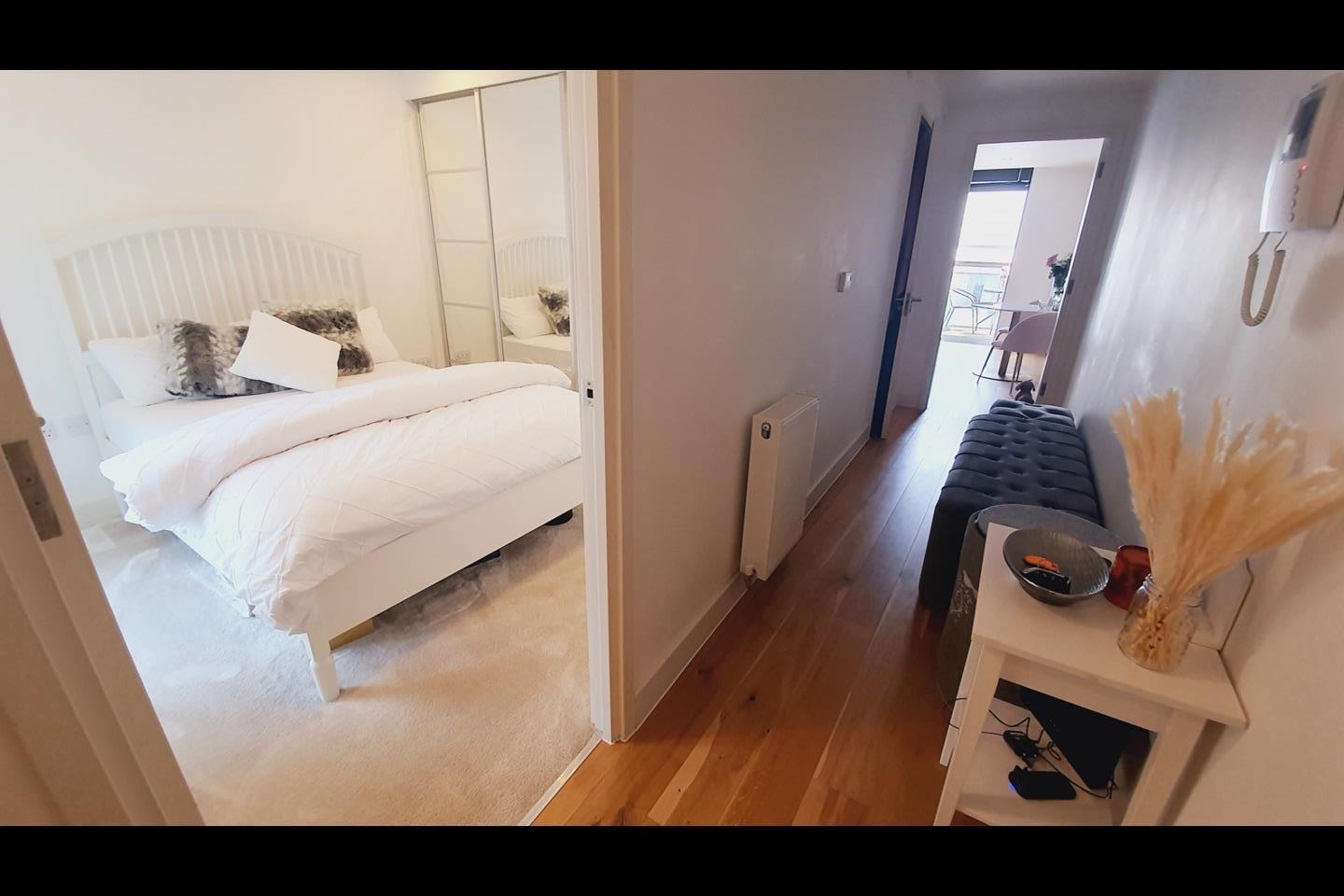 London 1 Bed Flat, Packington Street, N1 To Rent Now for £2,350.00 p/m