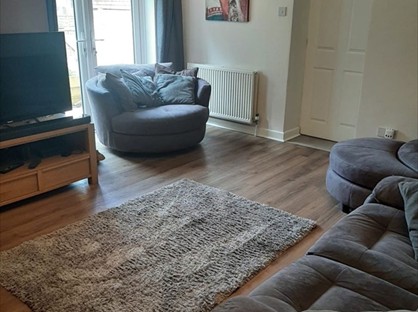 2 Bed Flat, North Row, TN22
