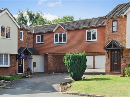 1 Bed Terraced House, Manor Rise, WS14