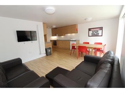 5 Bed Flat, Columbia Lodge, SO16