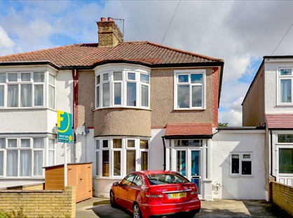 4 Bed Semi-Detached House, Holme Lacey Road, SE12