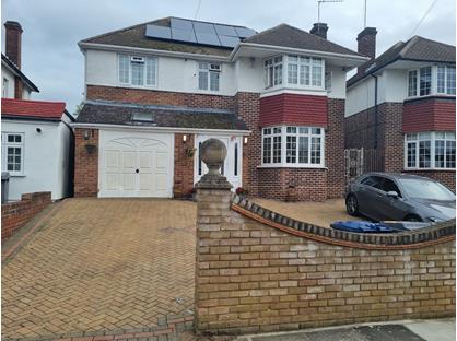 5 Bed Detached House, Hamilton Road, EN4