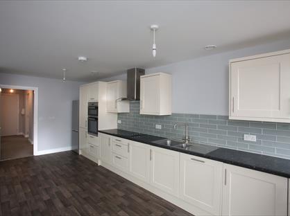 2 Bed Flat, Stanley Court, BS7