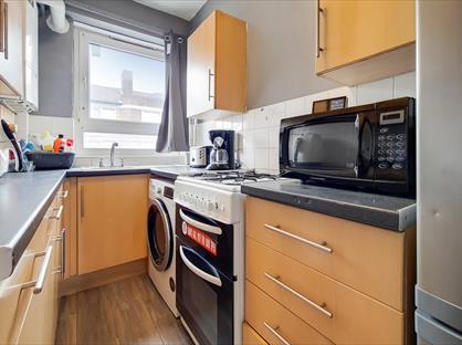 2 Bed Flat, Neckinger Estate, SE16