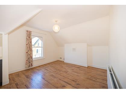 1 Bed Flat, Rockmount Road, SE19
