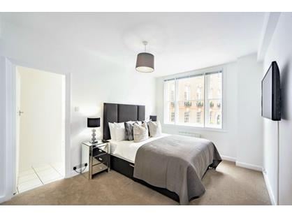 1 Bed Flat, Hill Street, W1J