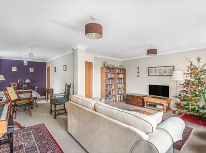 4 Bed Semi-Detached House, Alderman Willey Close, RG41