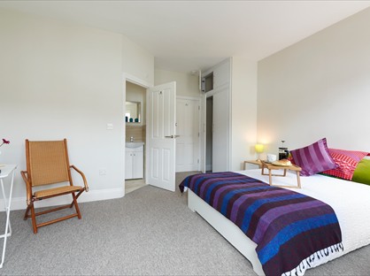 5 Bed Terraced House, Churchill Road, BS4