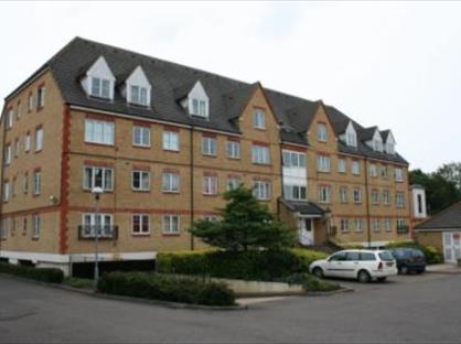 1 Bed Flat, Pembroke House, WD6