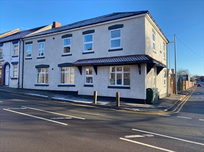 1 Bed Flat, Bakers Court, ST3