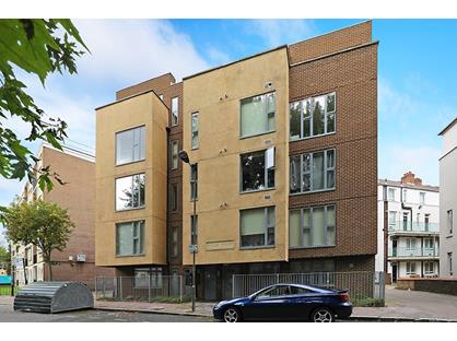 2 Bed Flat, Myles Court, SE16