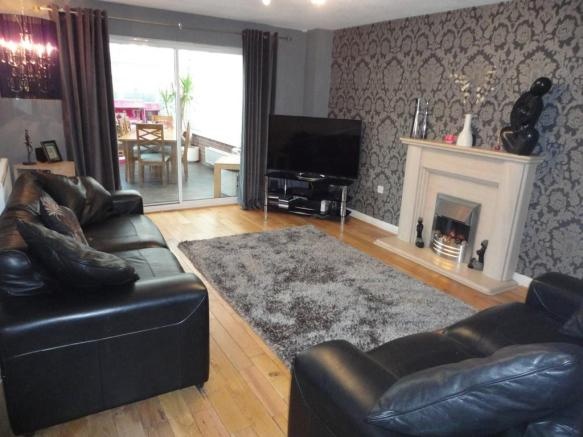 Room in a Shared House, Wallbrook Drive, M9