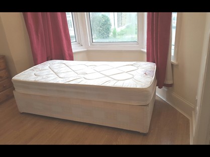 Studio Flat, Wightman Road, N8