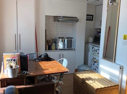 Studio Flat, Sunninghill Rd, SE13