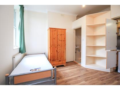 Studio Flat, London, SE13