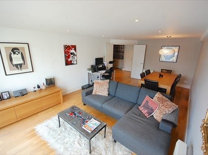 1 Bed Flat, Masons Yard, EC1V
