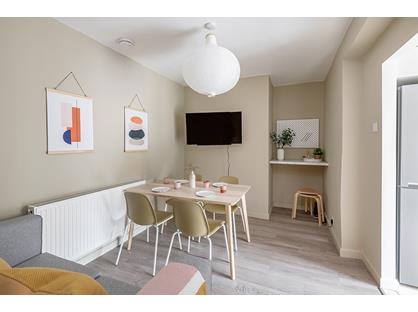 3 Bed Semi-Detached House, Kelston View, BA2