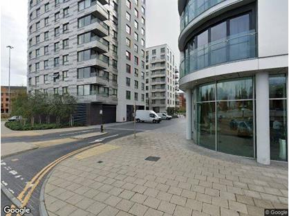 1 Bed Flat, Hunsaker, RG1
