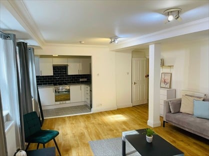 1 Bed Flat, Queens Road, SE15