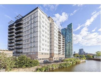 Room in a Shared Flat, Central House, E15