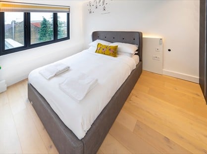 3 Bed Flat, King Edwards Gardens, W3