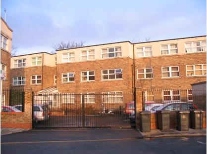 1 Bed Flat, Ferndale Road, SW9