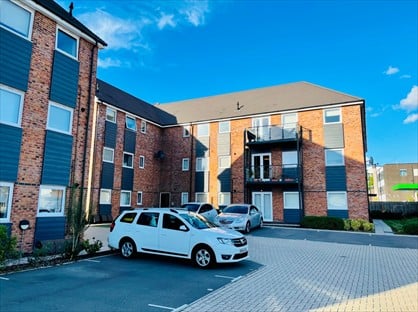 2 Bed Flat, Cadet Drive, B90