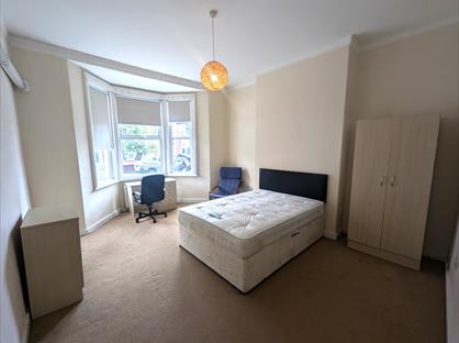 4 Bed Maisonette, Brandon Grove, NE2